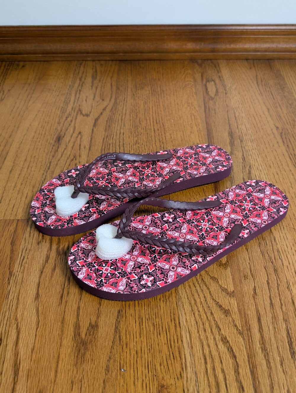 Aeropostale Live Love Dream Floral Flip Flops Sandals Size 9 - Picture 4 of 6